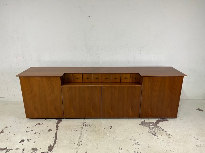 Credenza - Træ