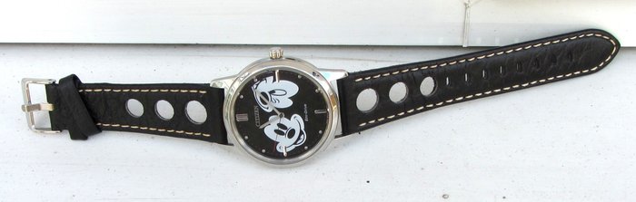 Mickey Mouse Eco Drive Shark Mesh cal oem leather cal J830 Mod Carrera oyster Air King homage - 1 Watch - Citizen - 2019