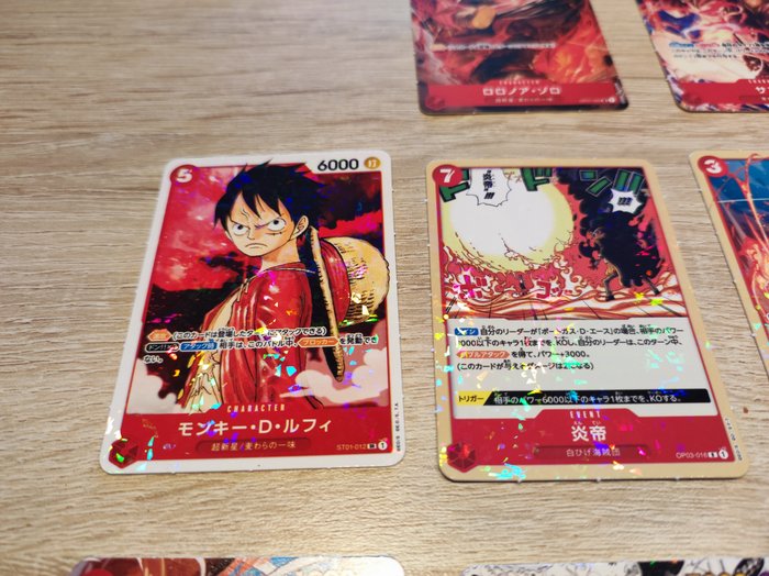 Bandai - 10 Card - One Piece