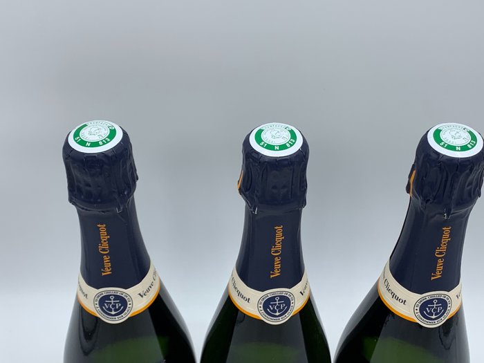 Veuve Clicquot, Rich On Ice - Champagne Brut - 3 Flasker (0,75 L)