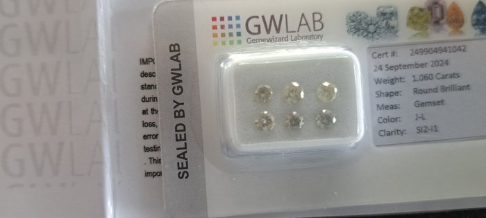 Ingen mindstepris - 6 pcs Diamant  (Natur)  - 1.06 ct - Rund - J, L - I1, SI2 - Gemewizard Gemological Laboratory (GWLab)