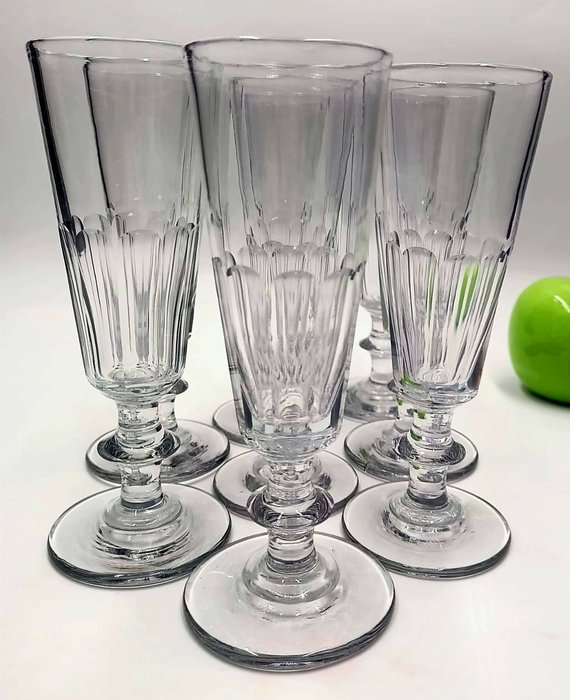 Champagneglas (8) - Conique af Baccarat - Krystal, Demi Fort