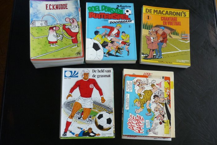 Voetbalstrips - Diverse titels - zie beschrijving - 61 Album - Første udgave/genoptryk - 1971/1992