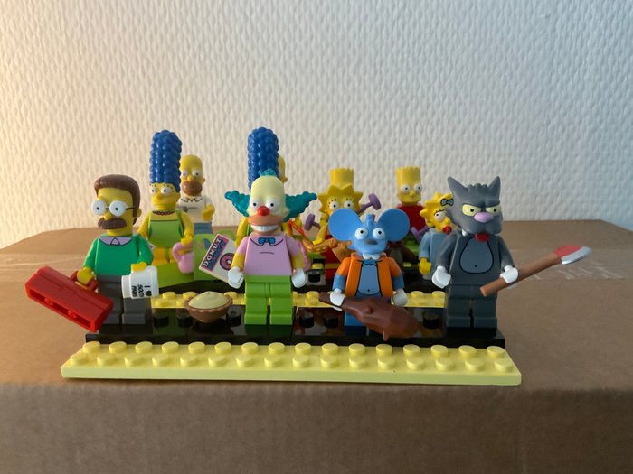 Lego - Minifigurer - 71005  71009 : respectievelijk 12 en 14 Minifiguren - Simpsons : uit serie 1  2