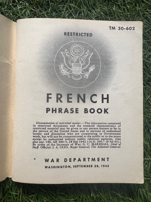 Official WW2 US Army Soldiers French Language Guide - Airborne - Ranger - D-Day - Invasion of Normandy - France liberation - Infantry - 1943