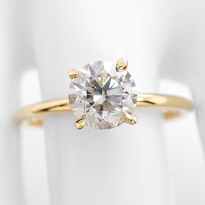 Ring - 14 karat Gulguld -  1.01ct. tw. Grøn Diamant (Naturfarvet)