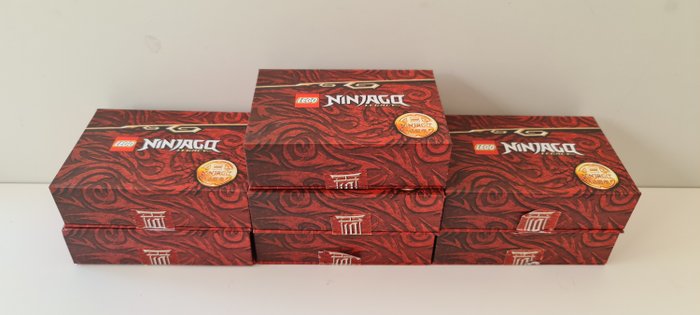 Lego - Ninjago - Ninjago Legacy 10th Anniversary complete munten verzameling zeer zeldzaam - Kina