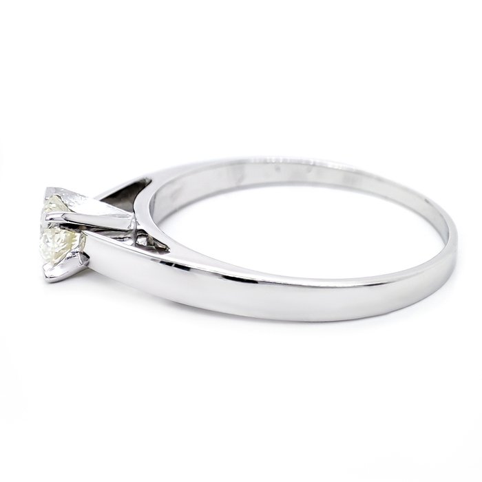 Ring - 14 karat Hvidguld -  0.33ct. tw. Diamant (Naturfarvet)