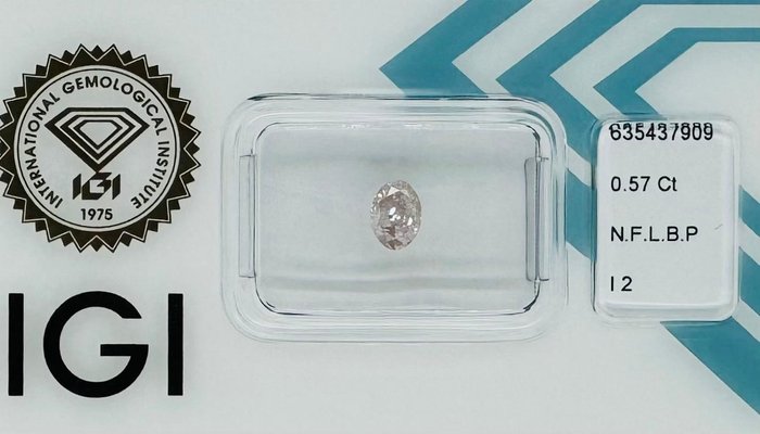 1 pcs Diamant  (Naturfarvet)  - 057 ct - Oval - Fancy light Brunlig Lyserød - I2 - International Gemological Institute (IGI)