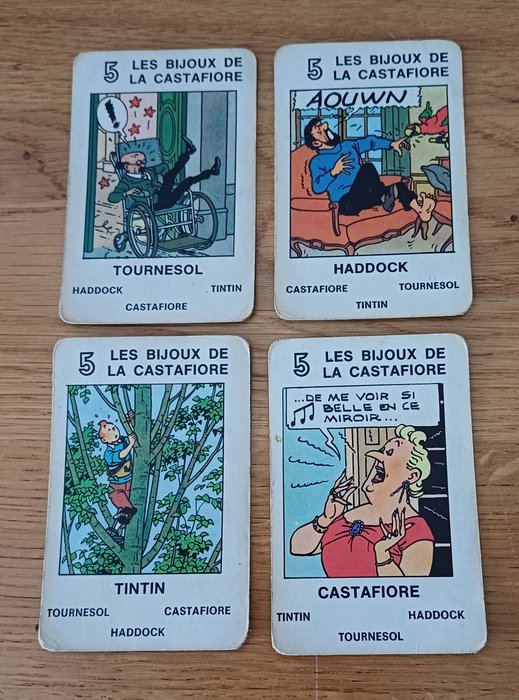 Tintin - Jeu des 7 Familles Nesquik + Jeu de 7 Familles Tintin Hemma + 2 Boites de 2 jeux de cartes à jouer - 4 Album - Første udgave - 1975/2010