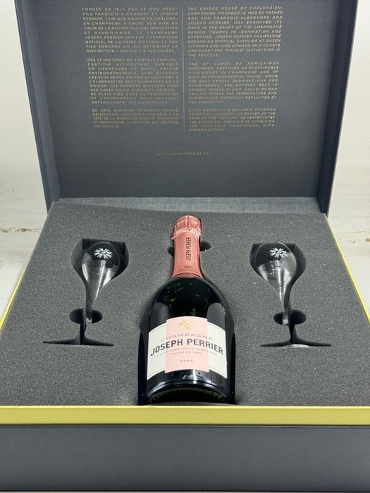 Joseph Perrier, Cuvée Royal Brut Rosé with glasses Box - Champagne Rosé - 1 Flasker (0,75 L)