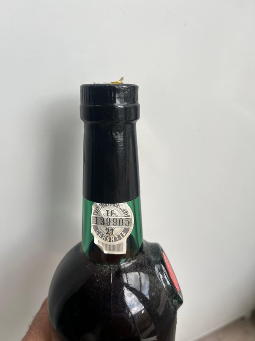 1976 Taylor's - Douro Late Bottled Vintage Port - 1 Flaske (07L)