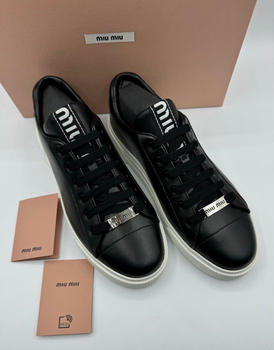 Miu Miu - Sneakers - Størelse: EU 39 - Nyt med labels