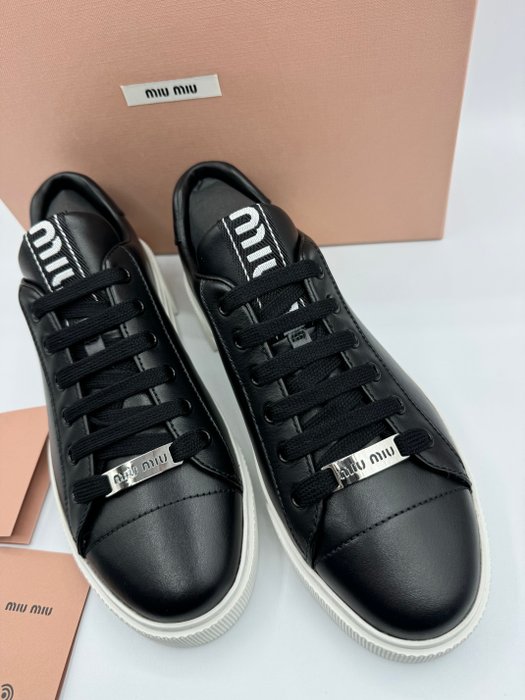 Miu Miu - Sneakers - Størelse: EU 39 - Nyt med labels