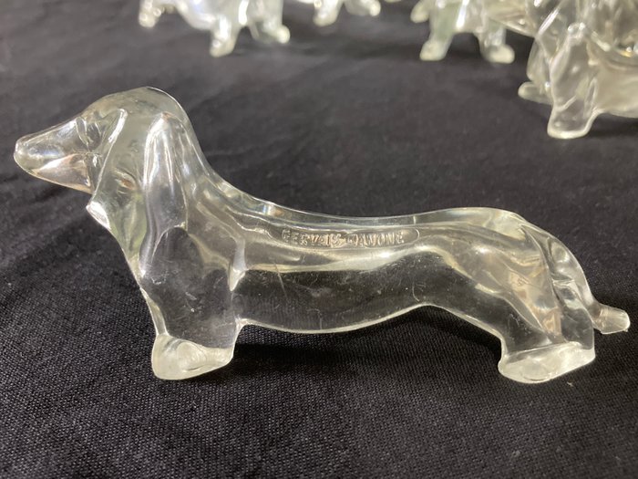 Danone-Gervais et Montblanc Lait - Knivholder (9) - Superbes portes couteaux « chiens » bassets ou teckels estampillés sur les pattes - Bakelit/plast