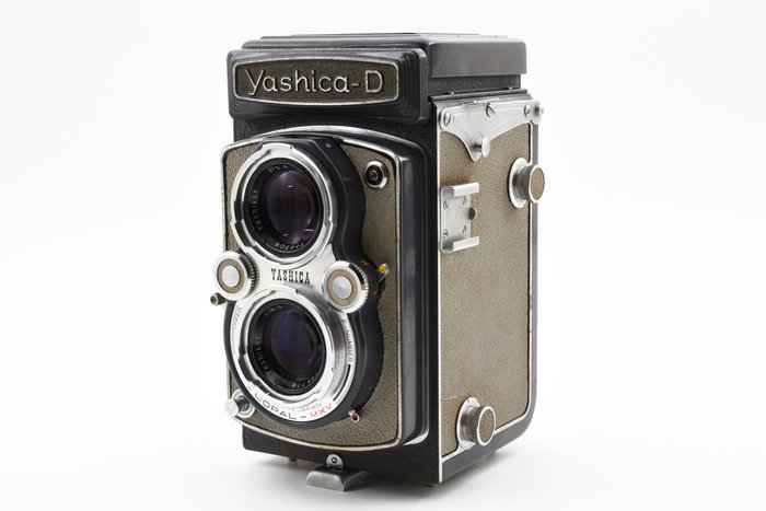 Yashica D 6x6cm with Yashikor 35/80mm | To-øjet spejlreflekskamera (TLR)