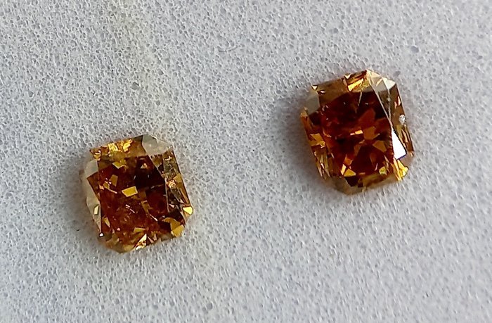 Ingen mindstepris - 2 pcs Diamant  (Naturfarvet)  - 053 ct - Radiant - Fancy intense Fancy vivid Gullig Orange - I1 I2 - Antwerp Laboratory for Gemstone Testing (ALGT)