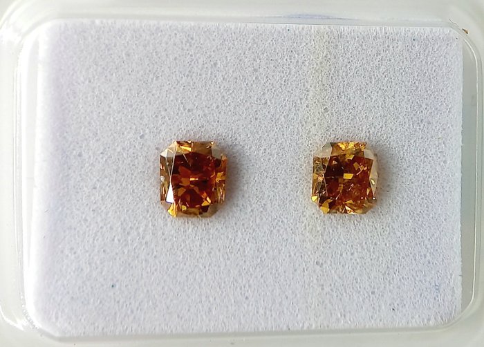 Ingen mindstepris - 2 pcs Diamant  (Naturfarvet)  - 053 ct - Radiant - Fancy intense Fancy vivid Gullig Orange - I1 I2 - Antwerp Laboratory for Gemstone Testing (ALGT)