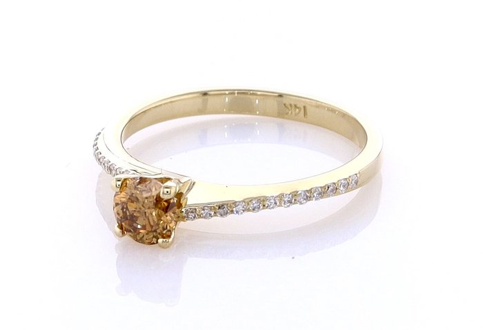 Ring - 14 karat Gulguld -  0.57ct. tw. Diamant (Naturfarvet) - Diamant