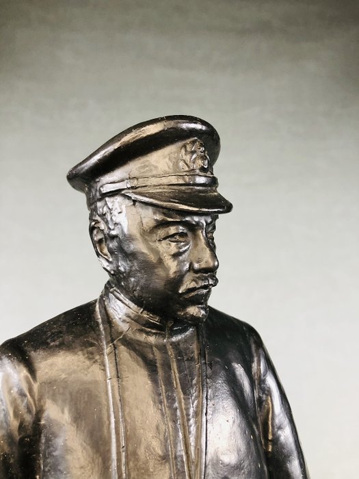 Bronze, Heihachiro Togo, den sjældne og store general, der førte den japanske flåde til sejr - Shoya Makita 牧田祥哉 - Bronzestatue af Togo Heihachiro skabt af Makita Yoshiya - Shōwa-periode (1926-1989)