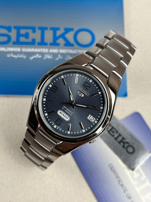 Seiko - 5 - Automatic Day Date - Ingen mindstepris - SNK621K1 - Mænd - 2011-nu