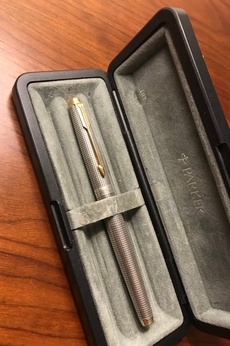 Parker - Rare Made in France,Parker 75 Sterling Silver 925 ,14k Solid Gold Nib and Trims Ciselé  Fountain Pen - Fyldepen