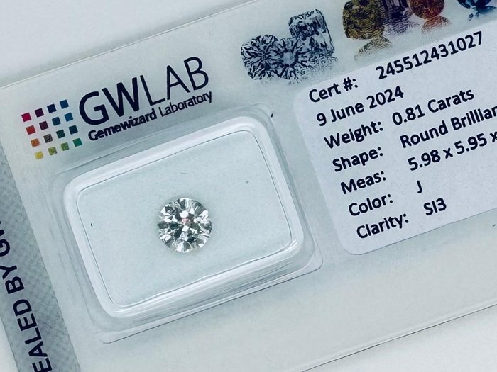 Ingen mindstepris - 1 pcs Diamant  (Natur)  - 0.81 ct - Rund - J - SI3 - Gemewizard Gemological Laboratory (GWLab)