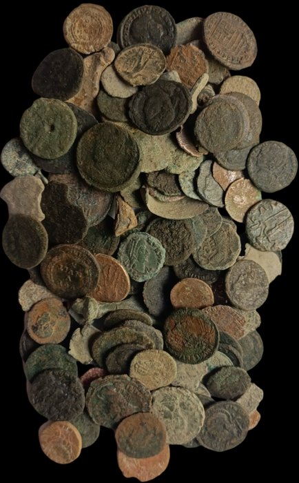 Romarriket. Lot of 100 Æ coins (3rd-5th century AD)  (Ingen mindstepris)