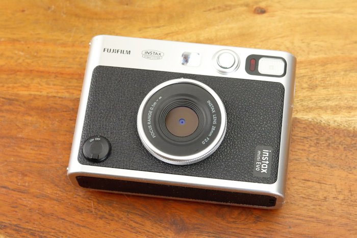 Fuji Fujifilm Instax Mini Evo Digitalkamera