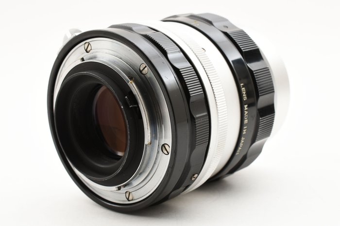 Nikon Nikkor-P Auto 25/105mm non Ai with hood - Telelinse