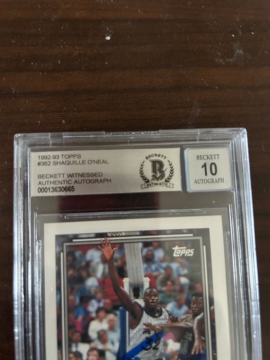 1992/93 Topps Shaquille O'Neal #362 Rookie Hand Signed Beckett Authentic Auto 10 Graded card