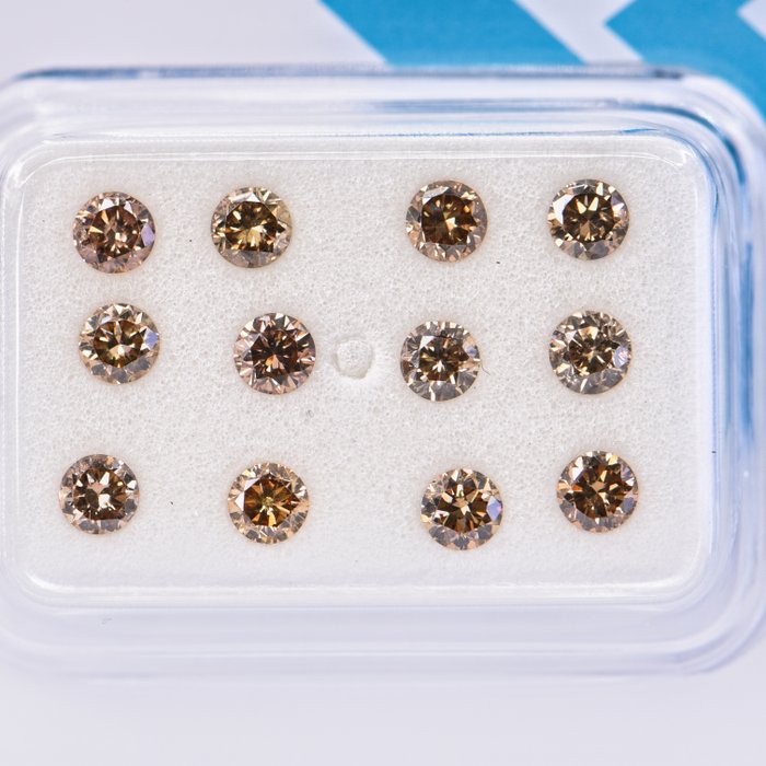 Ingen mindstepris - 12 pcs Diamant  (Naturfarvet)  - 1.15 ct - Rund - Fancy Brun Gul - I1, SI2 - International Gemological Institute (IGI)