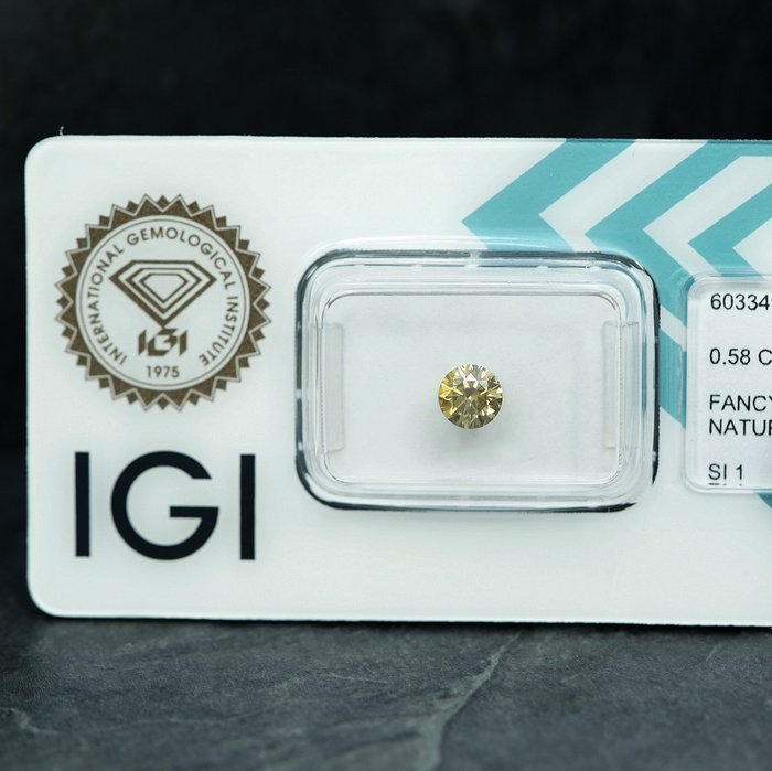 1 pcs Diamant  (Naturfarvet)  - 0.58 ct - Rund - Fancy Brunlig Gul - SI1 - International Gemological Institute (IGI)