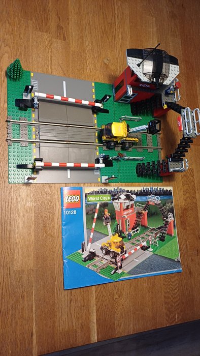 Lego - City - 10128 - Train level crossing - 2000-2010