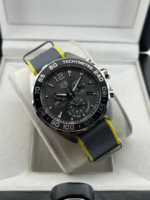 TAG Heuer - Formula 1 Chronograph - CAZ1011 - Mænd - 2020+