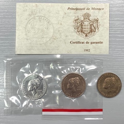 Monaco. 10 Francs 1982 "Grace Kelly" - Set of 3 different coins, incl. 2 Essais  (Ingen mindstepris)