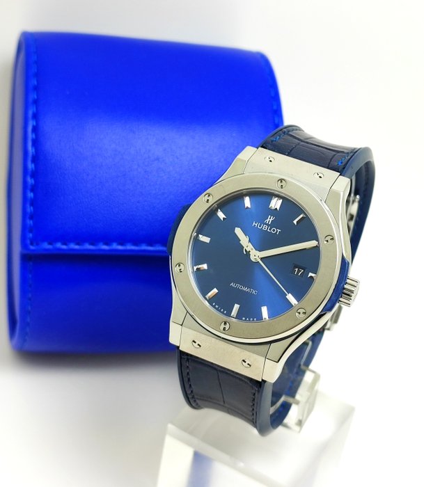 Hublot - Classic Fusion Titanium Blue - 542.NX.7170.RX - Mænd - 2020+