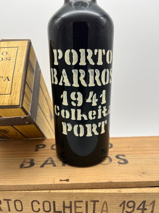 1941 Barros, Almeida  Ca. - Porto Barros - Colheita Port - Flasket 1979 -  Douro  - 1 Flaske (0,75L)