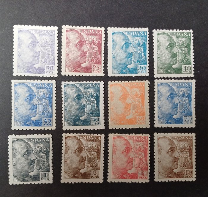 Spanien 1939 - Groft tandede Franco Series N000000 - Edifil 922M/935M