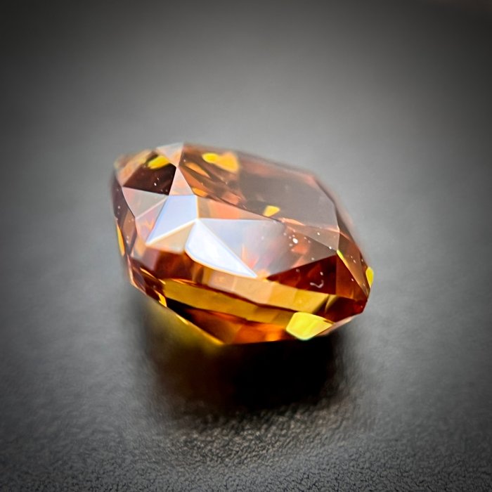 1 pcs Diamant - 071 ct - Pude - fancy deep orangy yellow brown - VS2