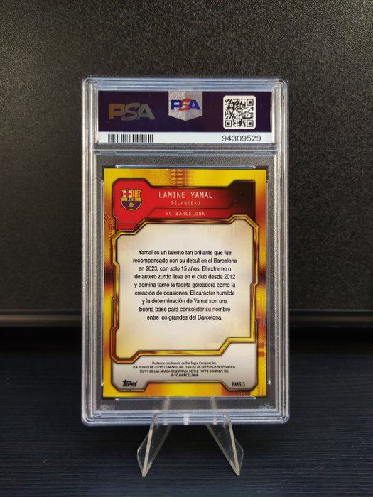 2023/24 Topps FC Barcelona Lamine Yamal #BARG3 Golden Future - Teal /399 - Rookie PSA 9 - 1 Graded card