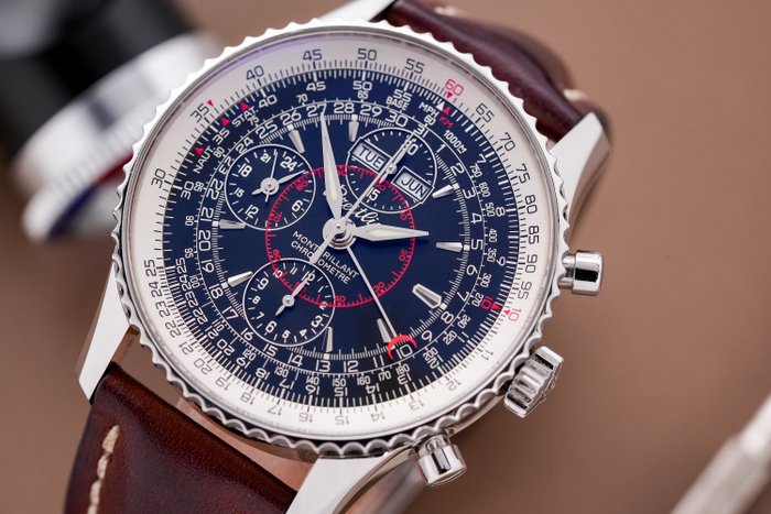 Breitling - Navitimer Montbrillant Datora Triple Date Black Dial - A2133012.B571 - Mænd - 2011-nu