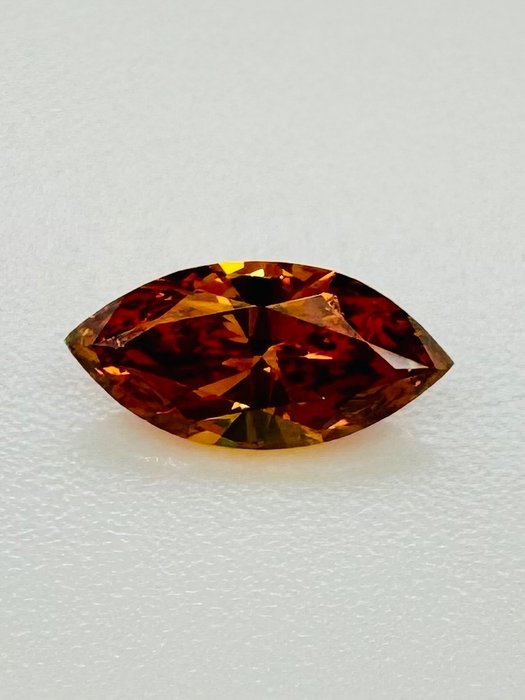 1 pcs Diamant  (Naturfarvet)  - 0.45 ct - Marquise - Fancy deep Gullig Orange - I1 - Gemological Institute of America (GIA)