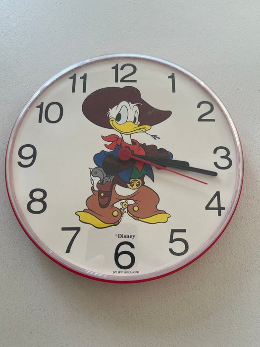 Vægur - IPC Holland / Junghans Quartz / Donald Duck -  Vintage Plast - 1970-1980