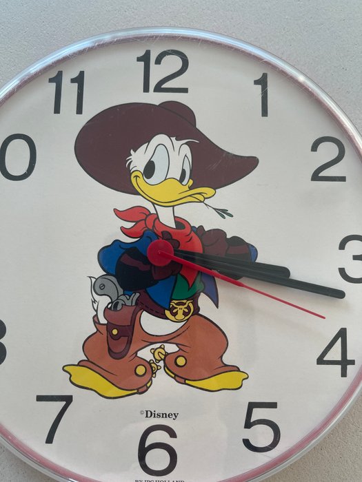 Vægur - IPC Holland / Junghans Quartz / Donald Duck -  Vintage Plast - 1970-1980