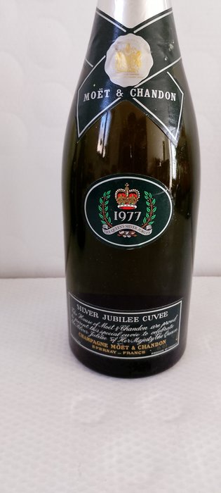 1977 Moët  Chandon, Champagne Silver Jubilee Cuvee Of Ther Majesty The Queen - Champagne - 1 Flaske (0,75L)