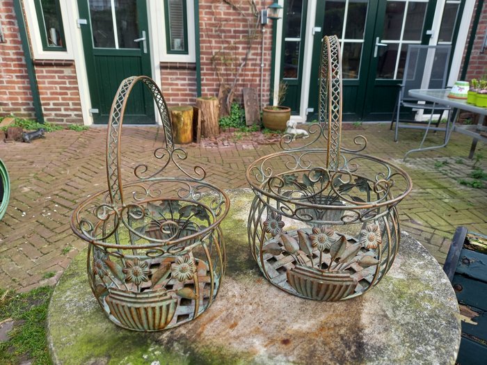 2 Decoratieve Bloemen- of Planten manden - Kurv (2) - Metal