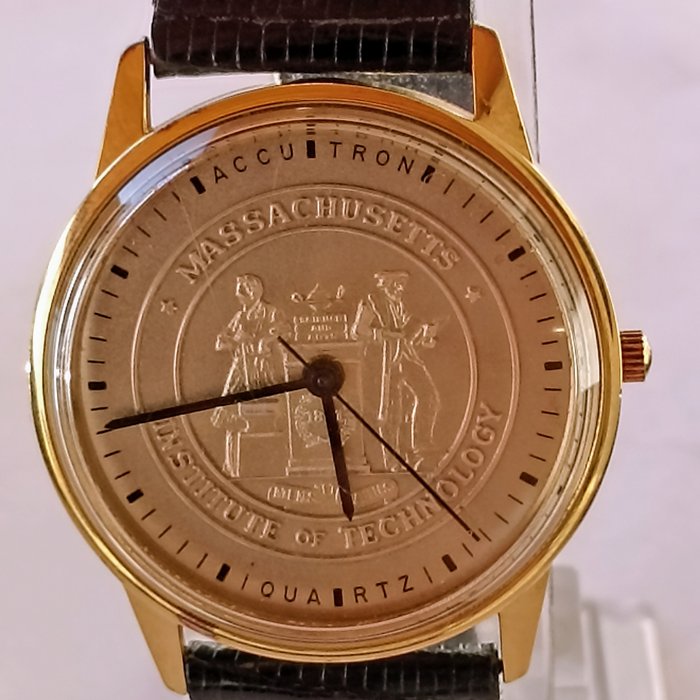 Bulova - accutron quartz - Ingen mindstepris - Mænd - 1970-1979