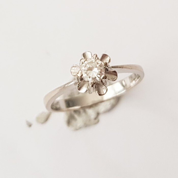 Forlovelsesring - 18 kraat Hvidguld -  0.24ct. tw. Diamant (Naturfarvet)