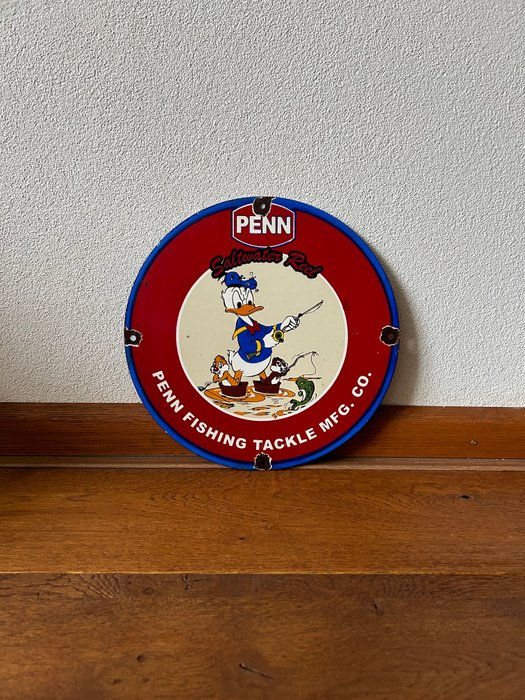 Penn Fishing Tackle MFG. CO. - PENN SALTWATER REEL - Emaljeskilt - Anders And billboard - Emalje, Metal